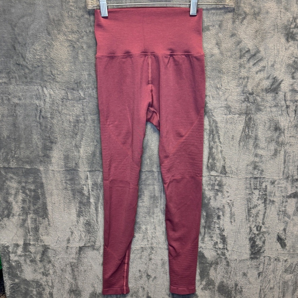 2236 | Alphalete Athletics Seamless High Waist Compression Leggings Mauve S